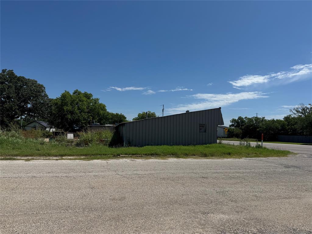 308 Highway 59 Property Photo 1