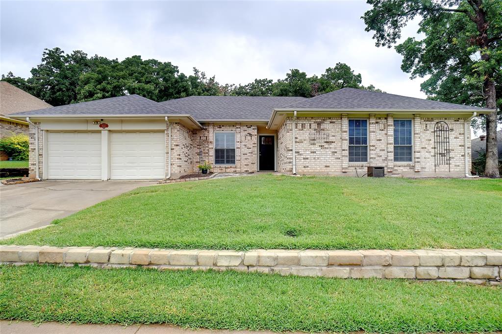 1000 Forest Trail Court Property Photo 1