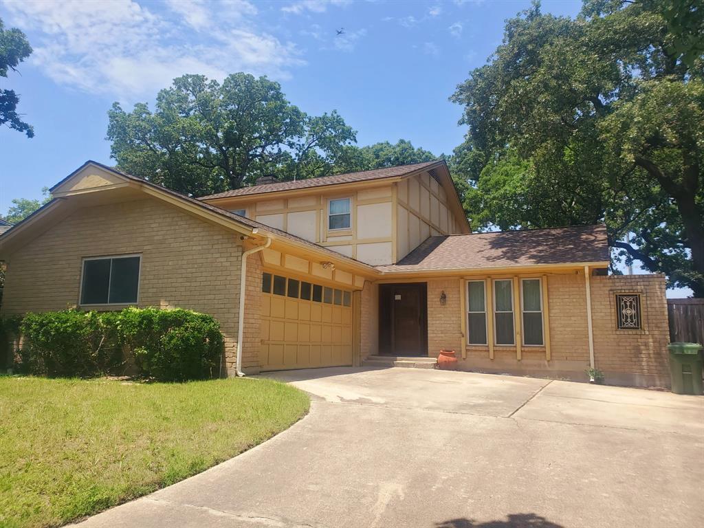 909 Brestol Court Property Photo 1