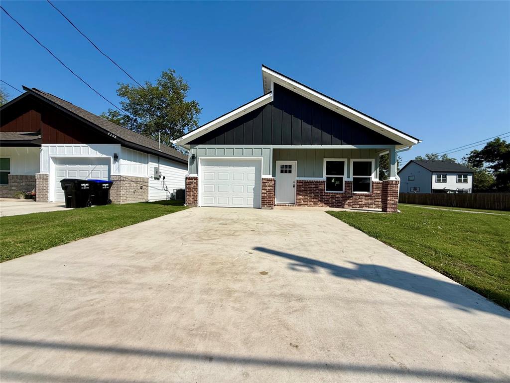 2306 Polk Property Photo 2
