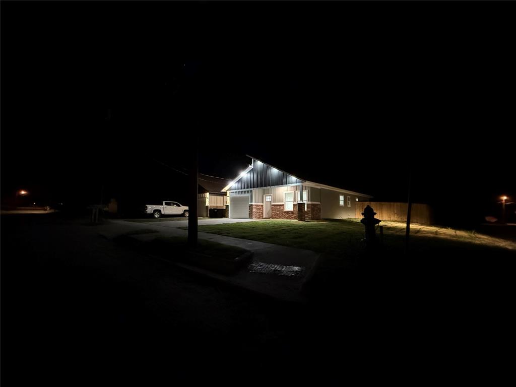 2306 Polk Property Photo 3