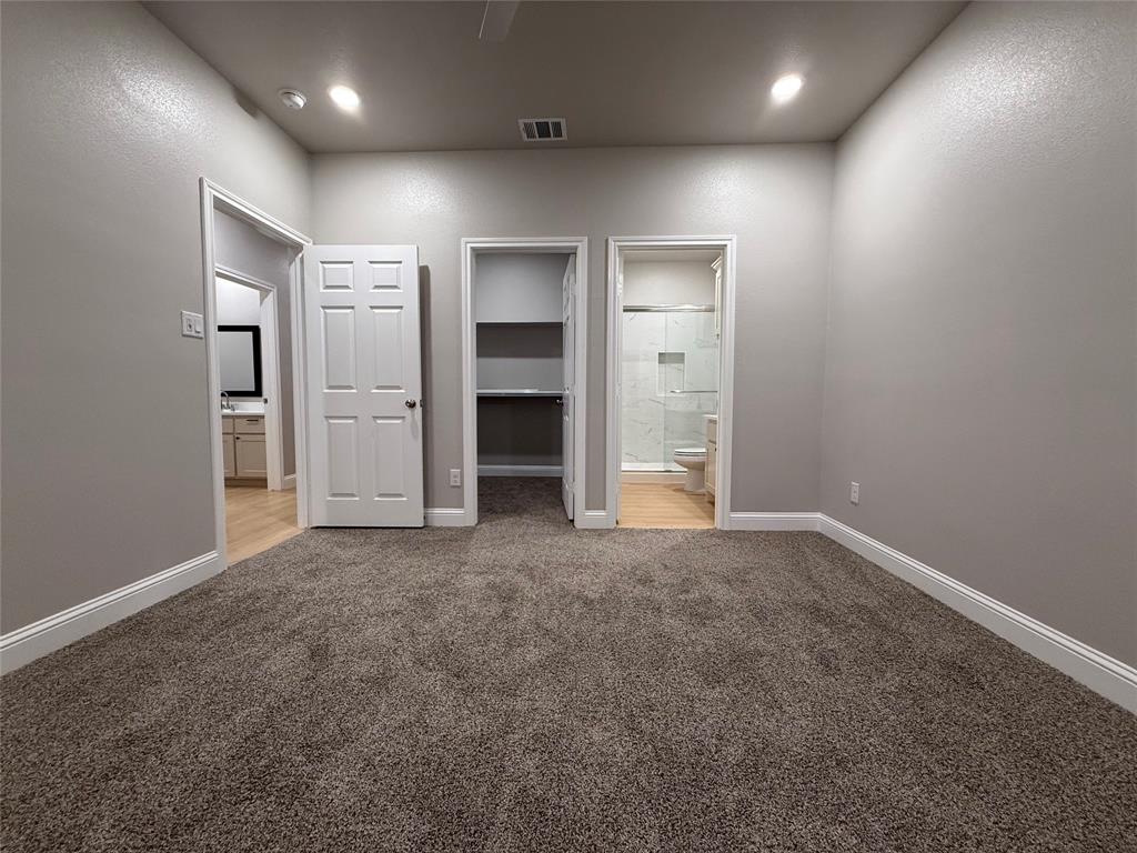 2306 Polk Property Photo 9