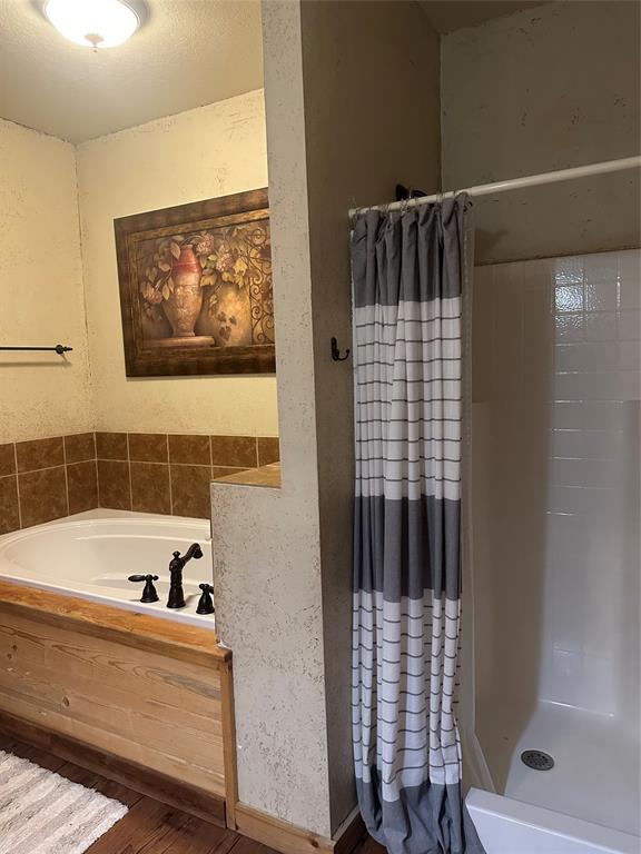 572 Oak Point Drive Property Photo 25