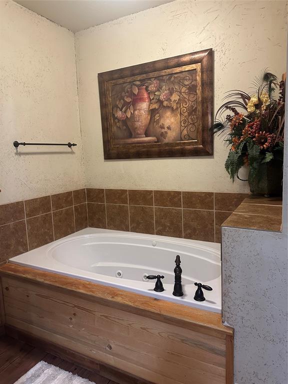 572 Oak Point Drive Property Photo 27