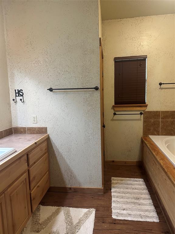 572 Oak Point Drive Property Photo 28