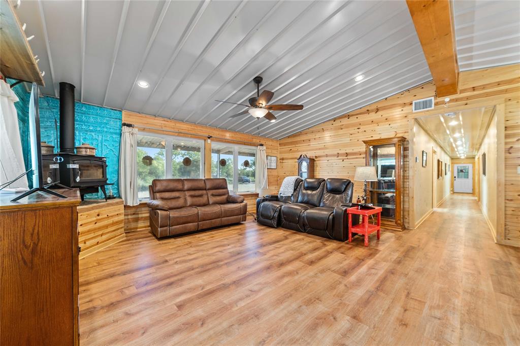 970 County Road 256 Property Photo 9