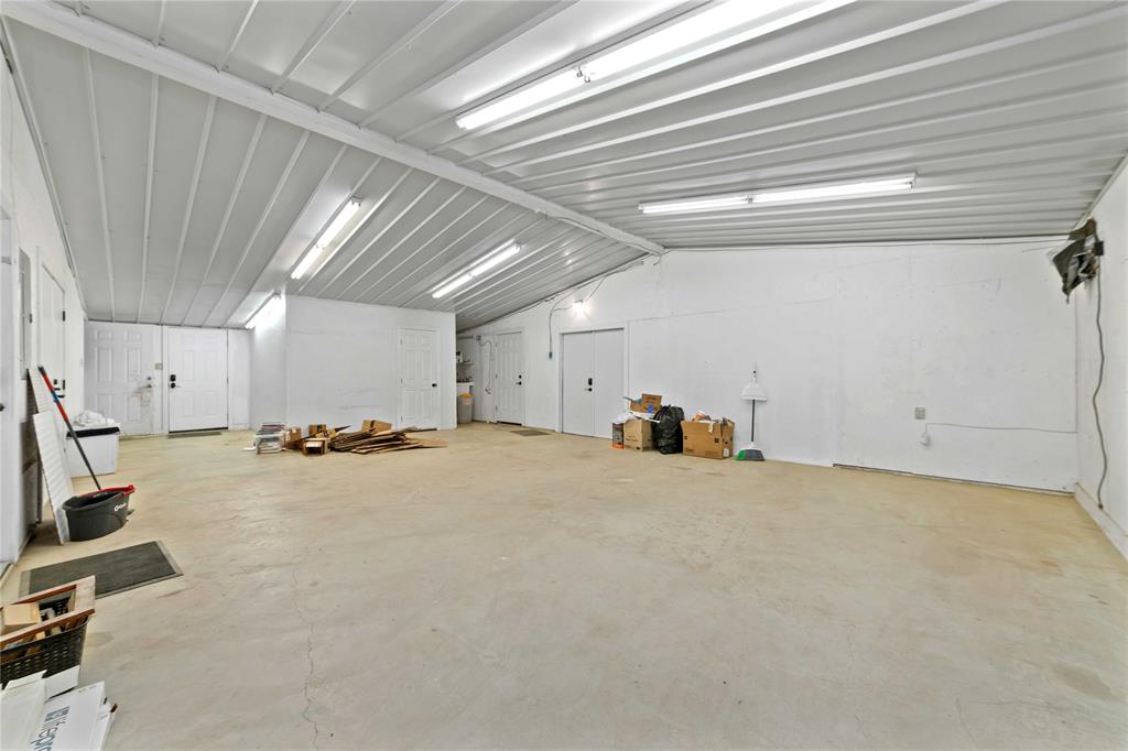 970 County Road 256 Property Photo 25