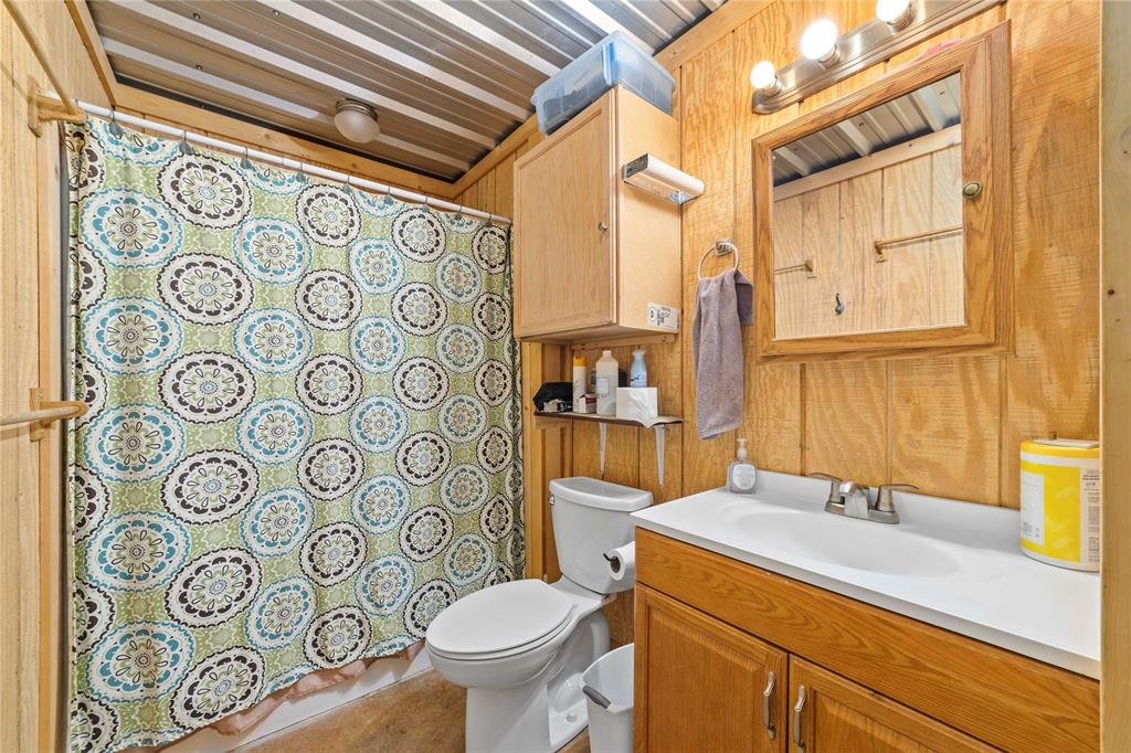 970 County Road 256 Property Photo 40