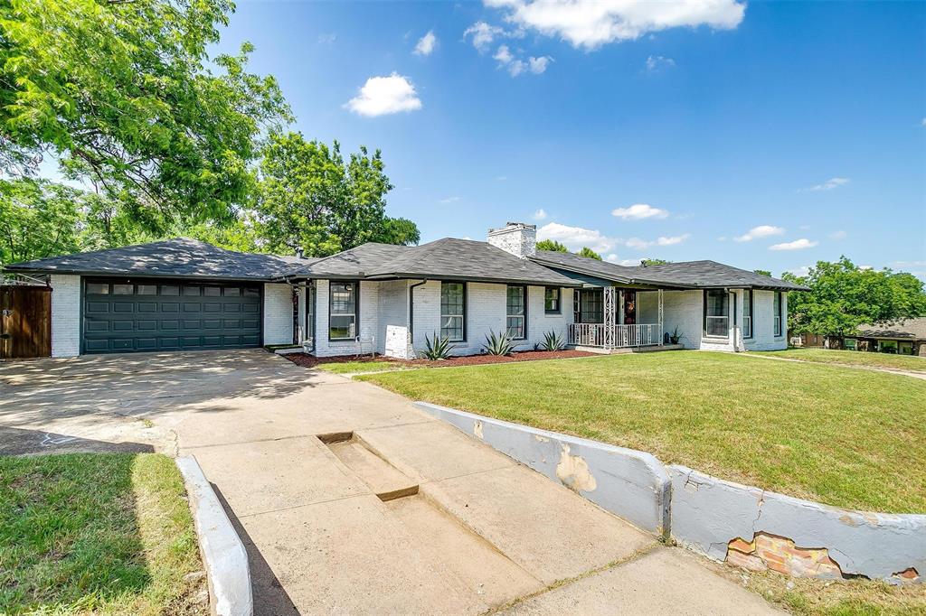 1343 Fernwood Avenue Property Photo 1