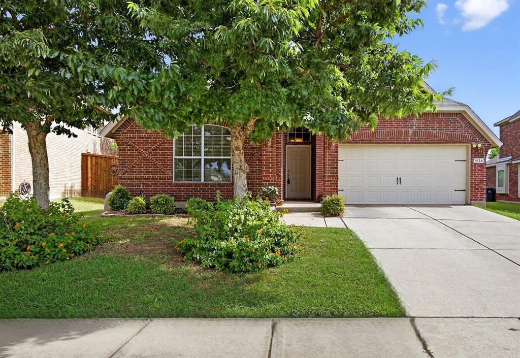 5724 Brookside Drive Property Photo 1