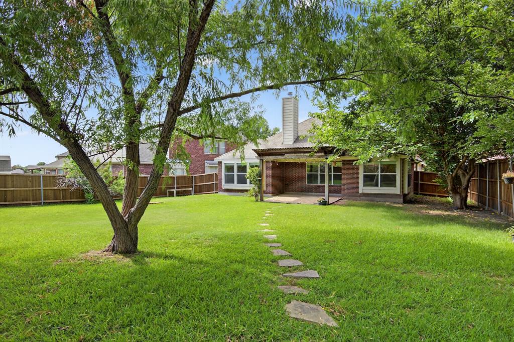 5724 Brookside Drive Property Photo 2
