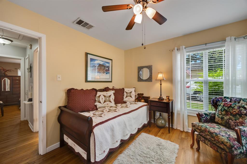 702 Nash Street Property Photo 19