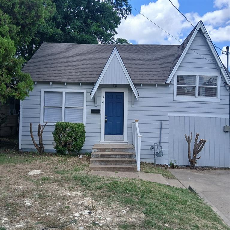 319 W Clarendon Drive Property Photo 1