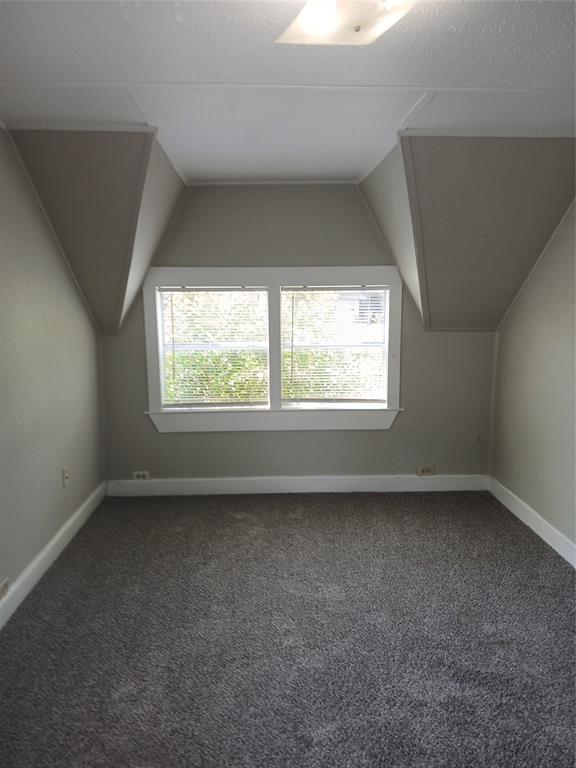 319 W Clarendon Drive Property Photo 10