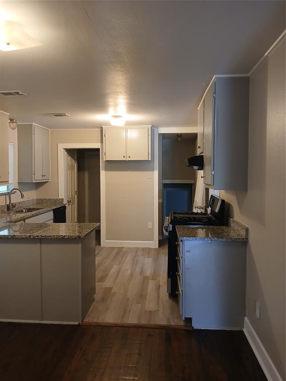 319 W Clarendon Drive Property Photo 19