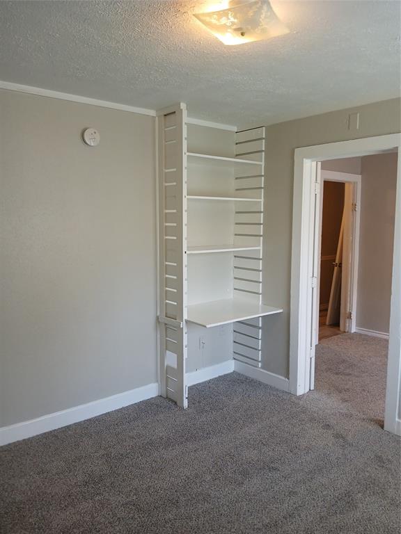 319 W Clarendon Drive Property Photo 27