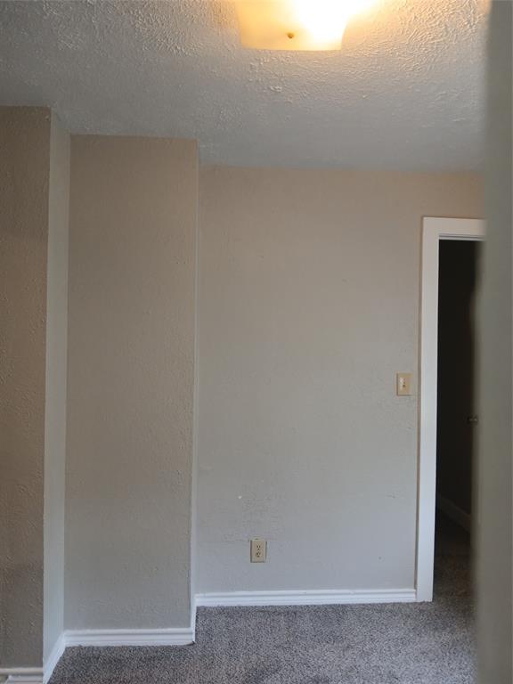 319 W Clarendon Drive Property Photo 28