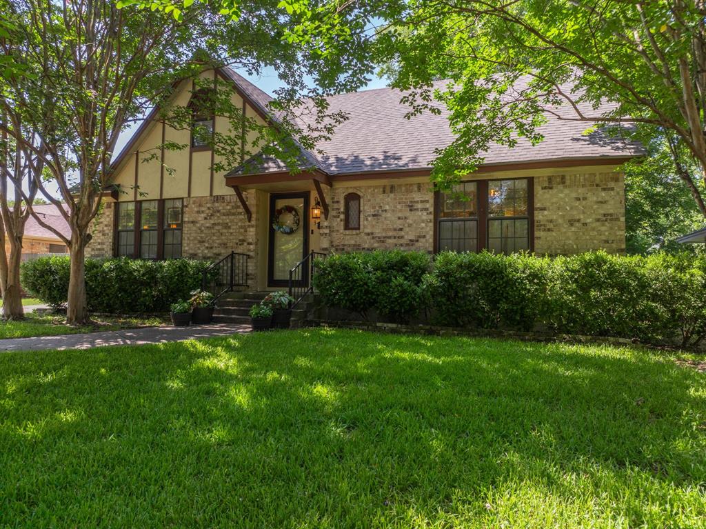 310 Carr Street Property Photo 1