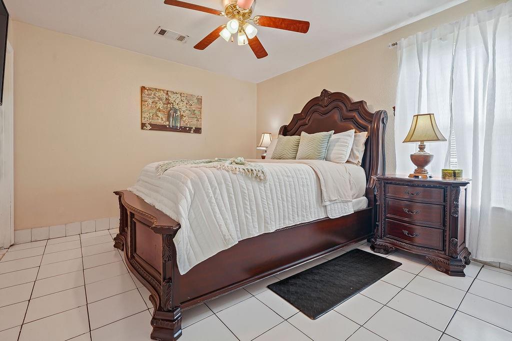 1011 Reed Road Property Photo 12