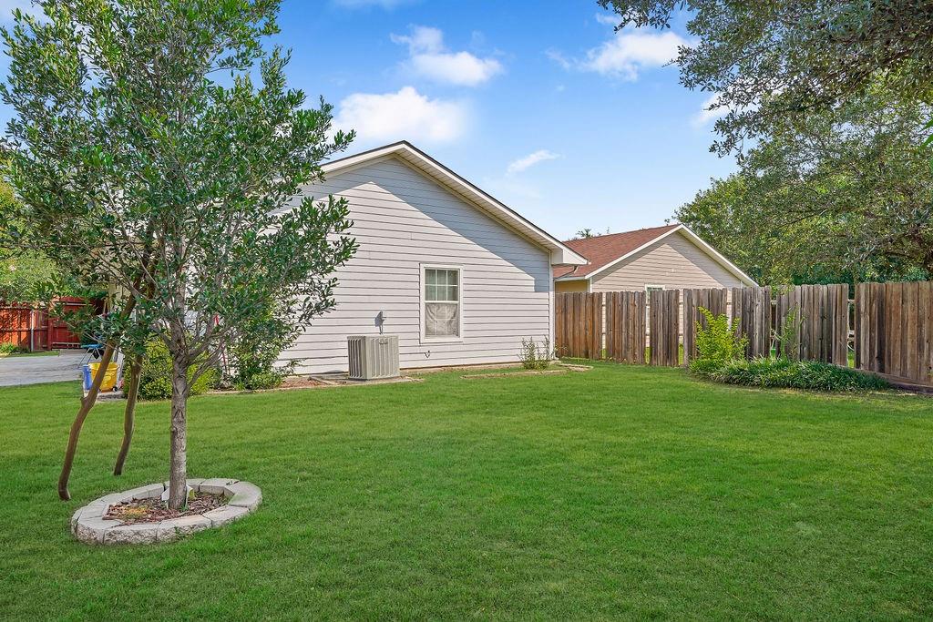 1011 Reed Road Property Photo 18