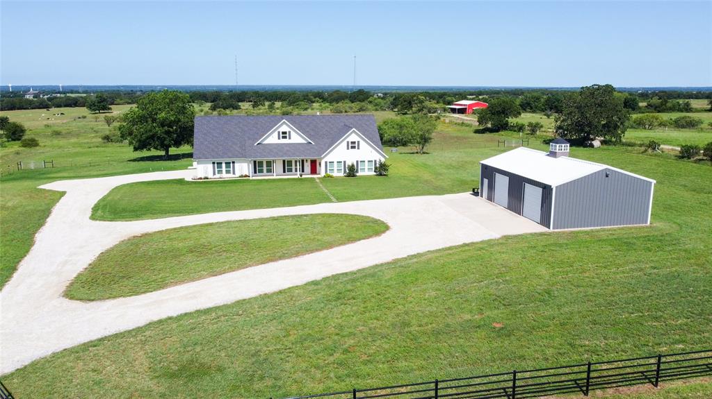121 County Road 2571 Property Photo 1