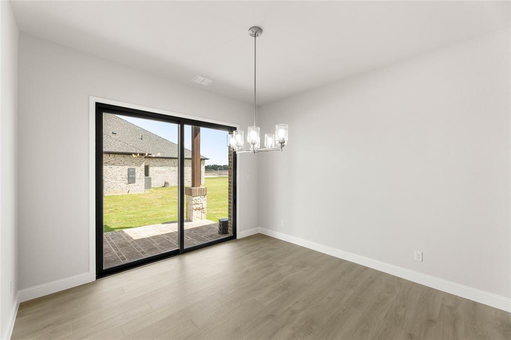 132 Evanston Court Property Photo 8