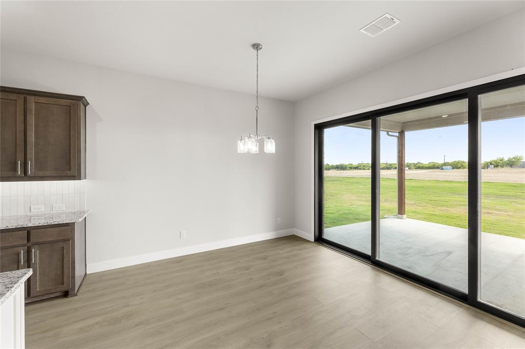 132 Evanston Court Property Photo 17