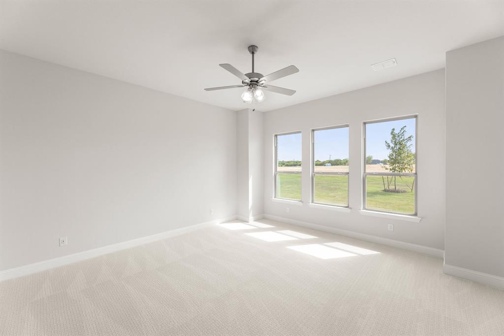 132 Evanston Court Property Photo 22