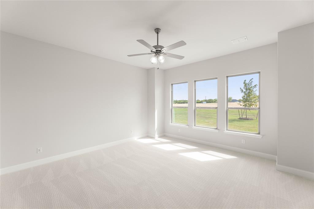 132 Evanston Court Property Photo 23