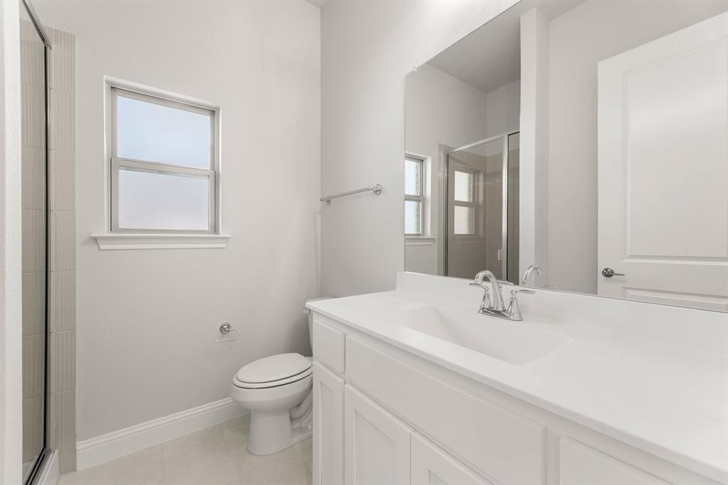 132 Evanston Court Property Photo 37