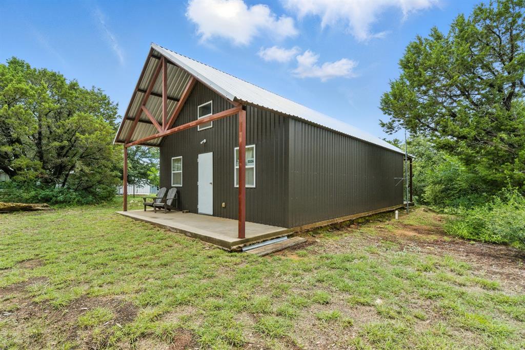 5326 Lakeshore Drive Property Photo 3