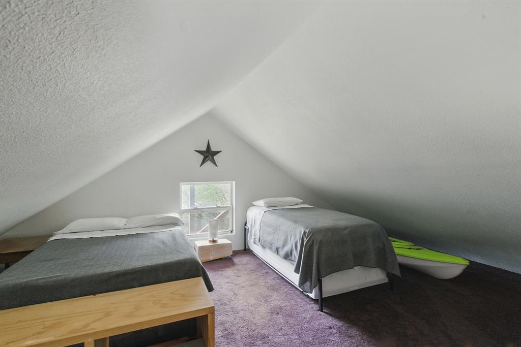 5326 Lakeshore Drive Property Photo 17