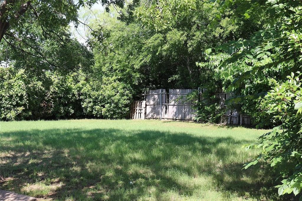 625 Cherry Lane Property Photo 4