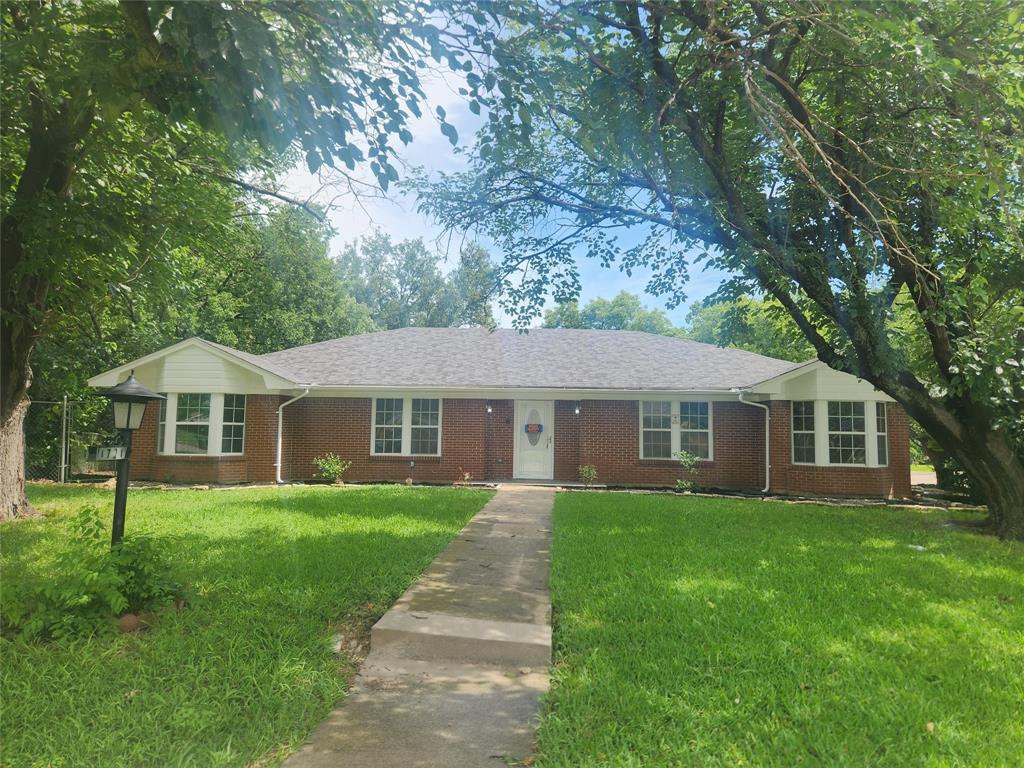 1721 Monaco Drive Property Photo 1