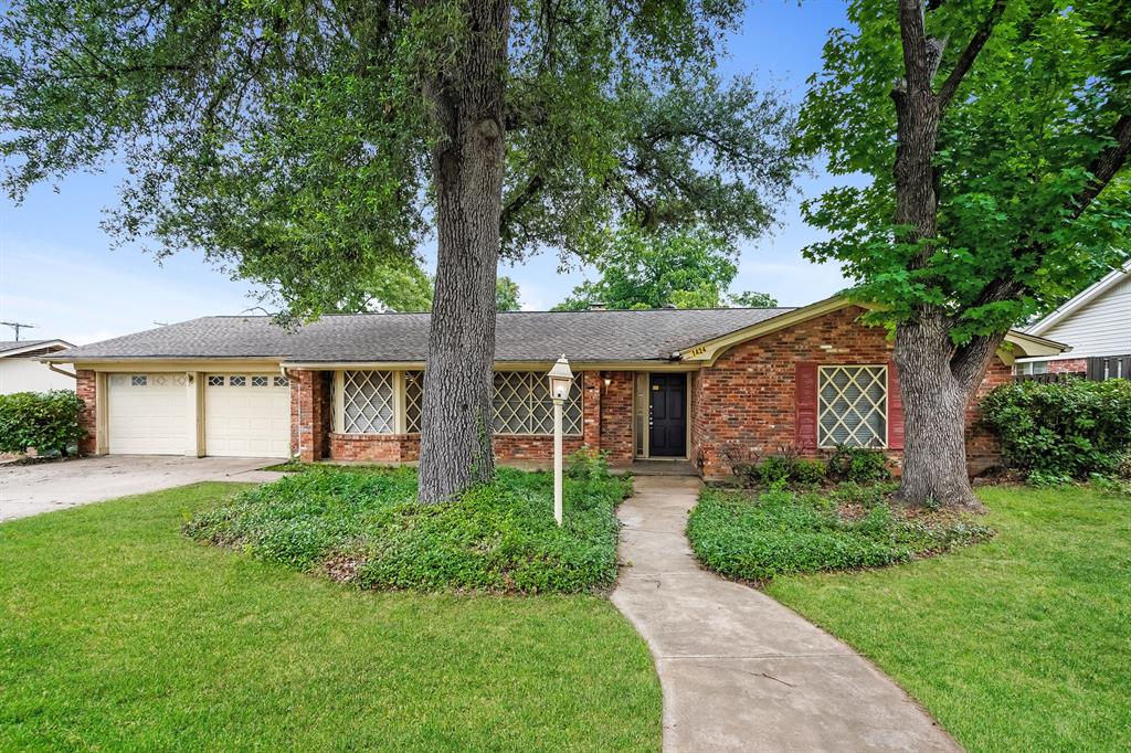 1424 Wreyhill Drive Property Photo 1