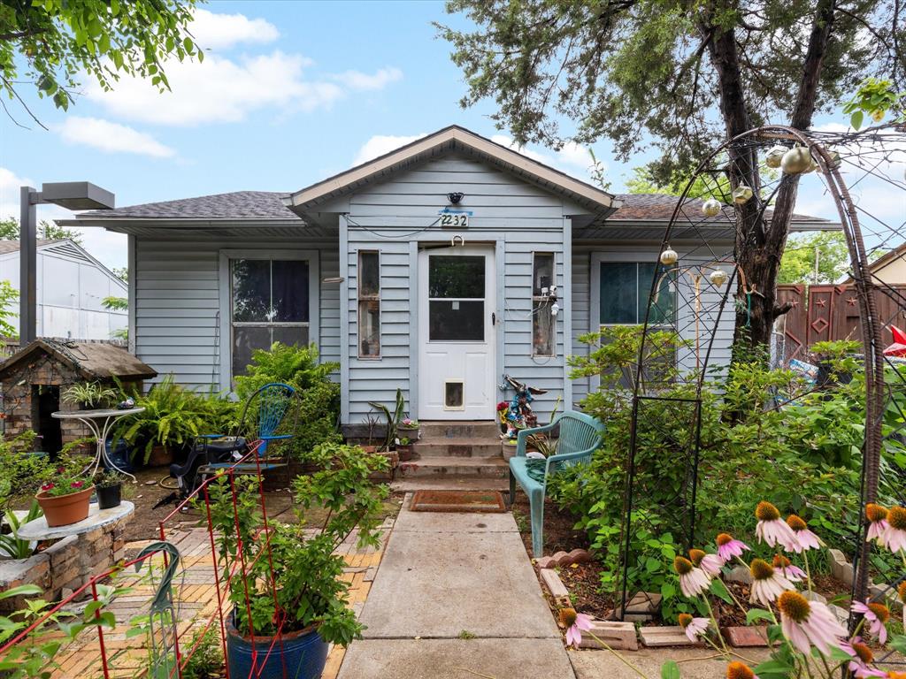 2232 E Kiest Boulevard Property Photo 1