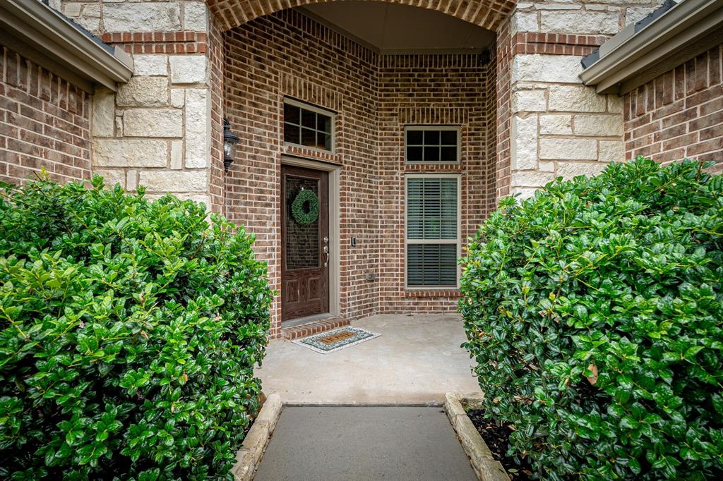 1102 Nuehoff Circle Property Photo 2