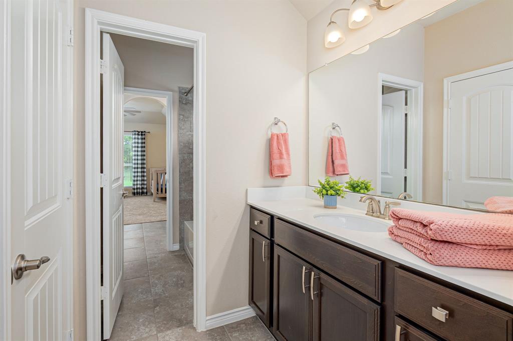 1102 Nuehoff Circle Property Photo 24