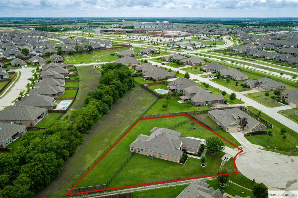 1102 Nuehoff Circle Property Photo 32