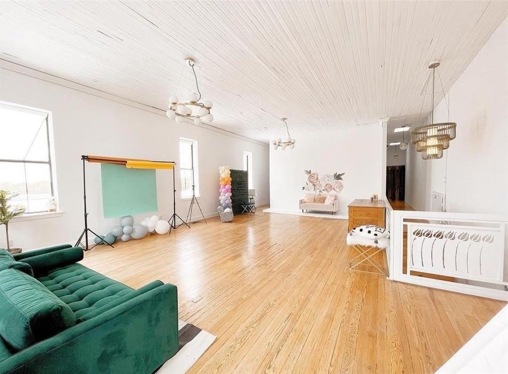 204 Mckinney Street Property Photo 5