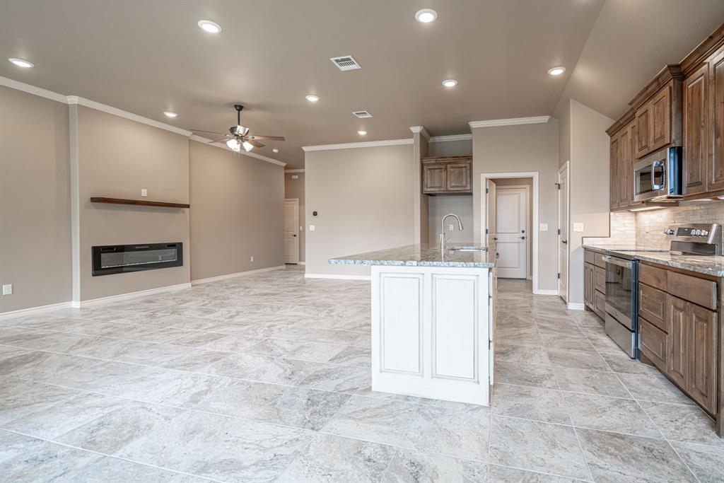 2600 Creek Drive Property Photo 8