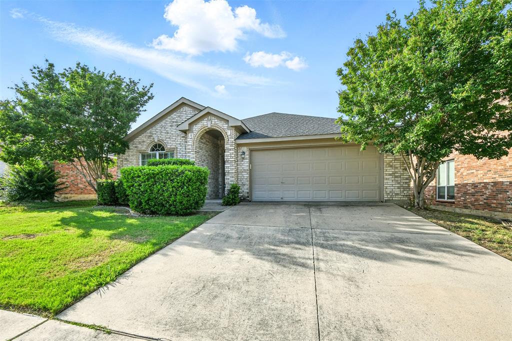 4925 Happy Trail Property Photo 1
