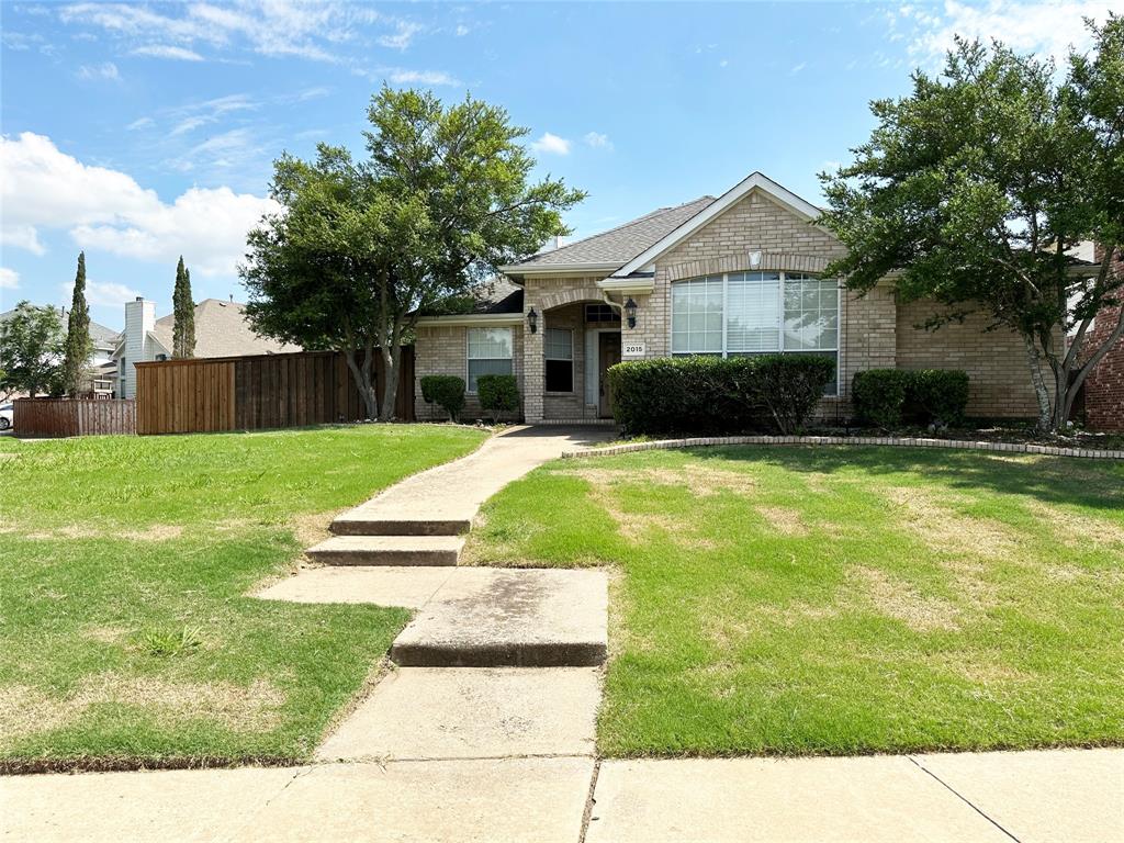 2015 Greenfield Lane Property Photo 1