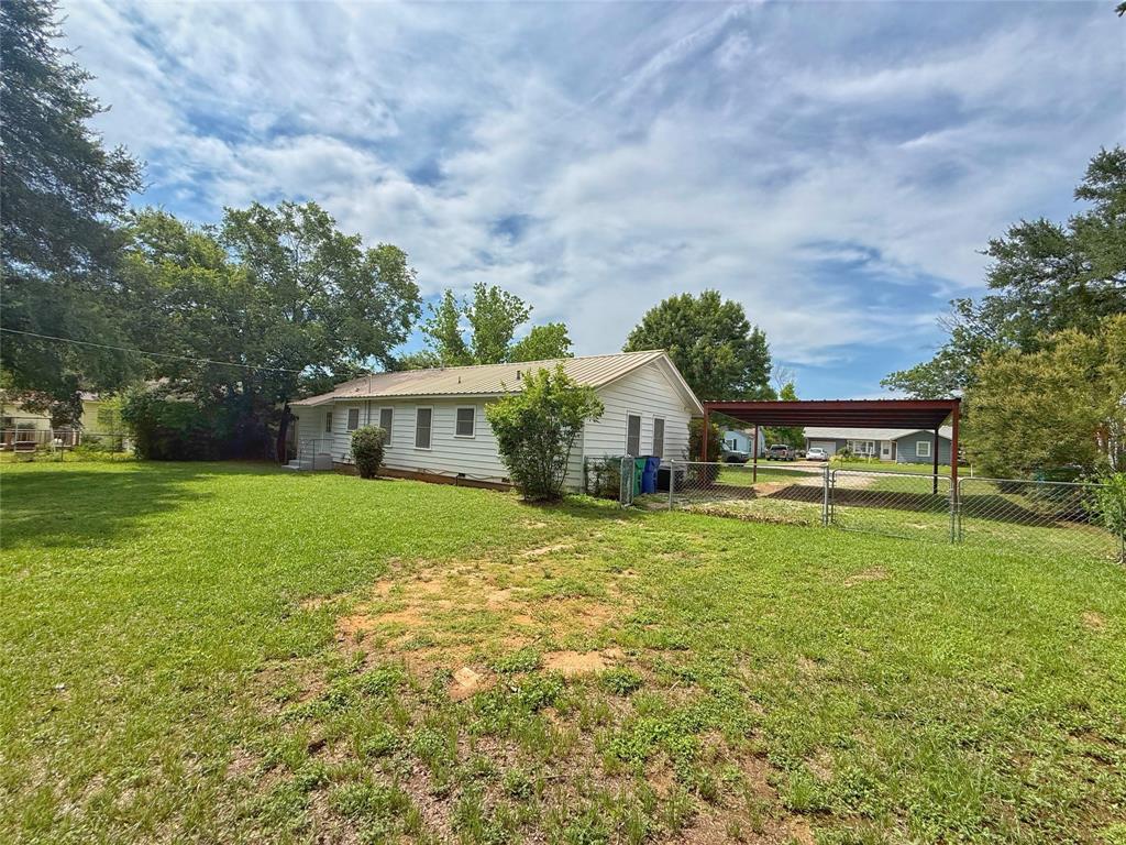 1324 Morningside Avenue Property Photo 4