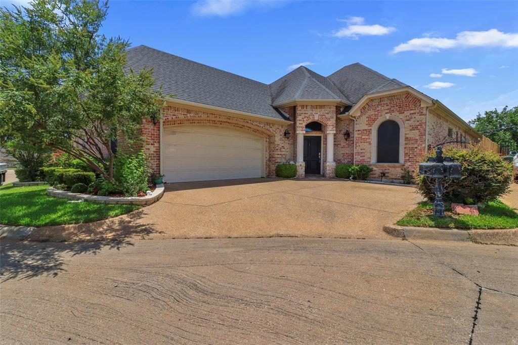 3804 Park Flower Court Property Photo 1