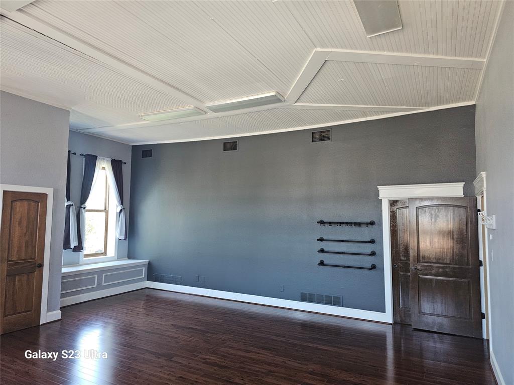 101 S Dallas Street 304 Property Photo 6