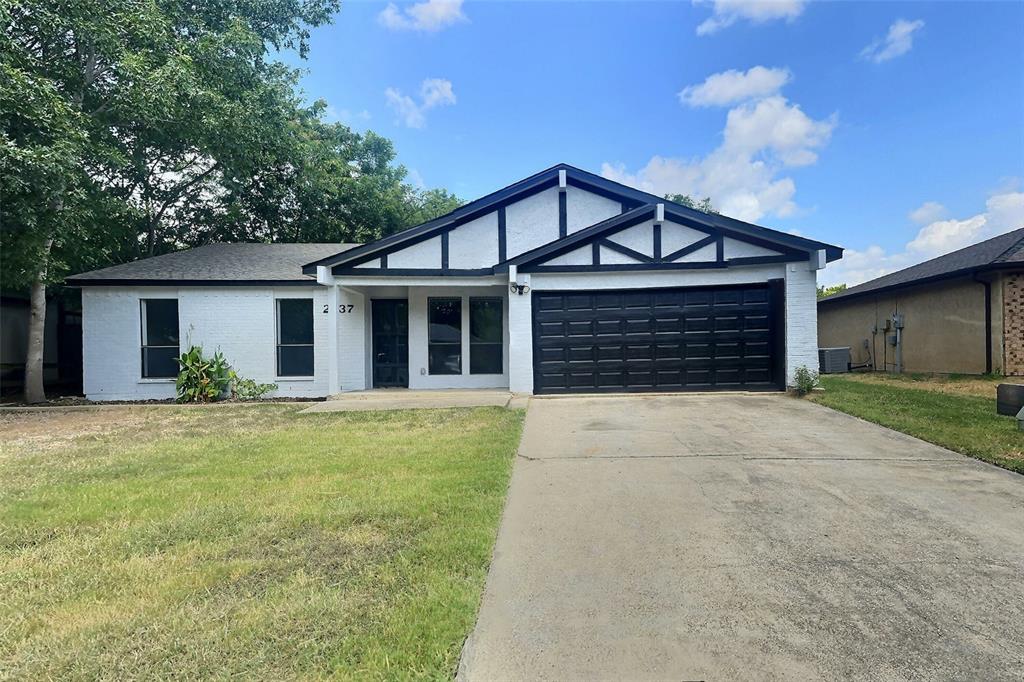 2737 Mill Pond Road Property Photo 1