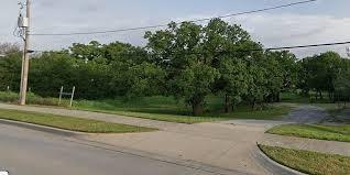 520 W Broad Street Property Photo 1