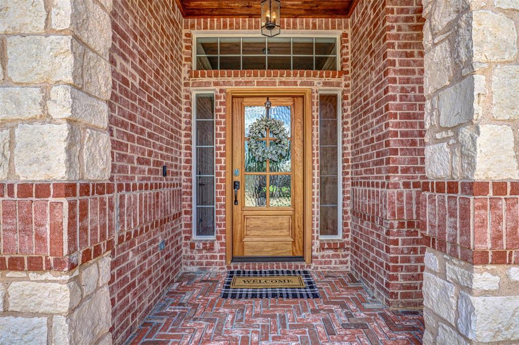 5841 Sugar Maple Drive Property Photo 4