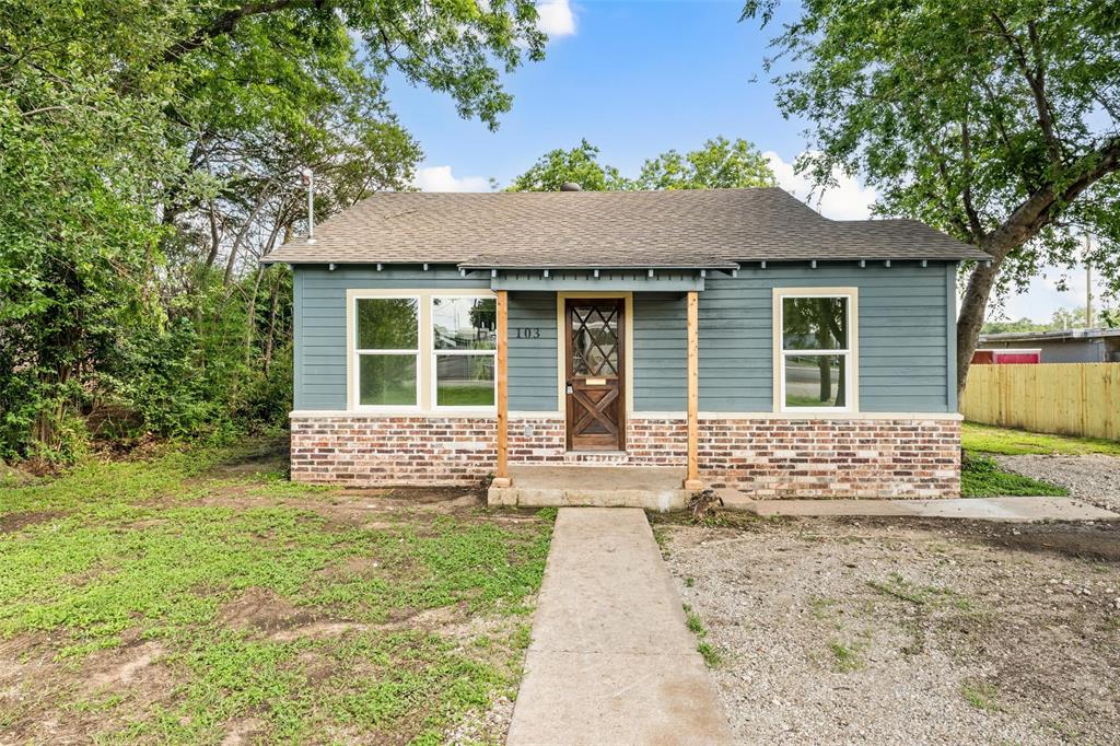 103 E Stegall Drive Property Photo 2
